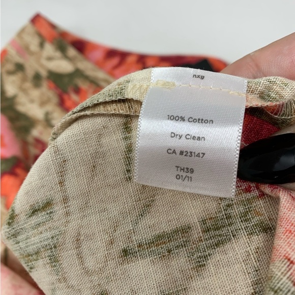 Talbots Floral Pencil Skirt. NWOT. I accidentally ripped the tag off. - Picture 11 of 11